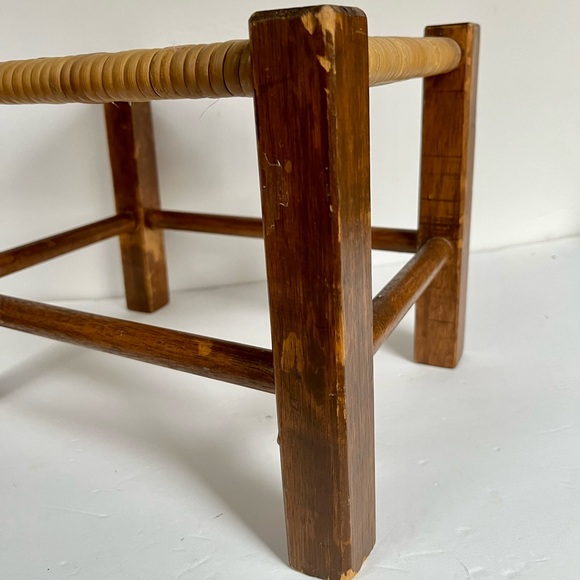 VTG Cane Stool Plant Stand Woven Boho Wood Bohemian Decor Vintage - Picture 5 of 10